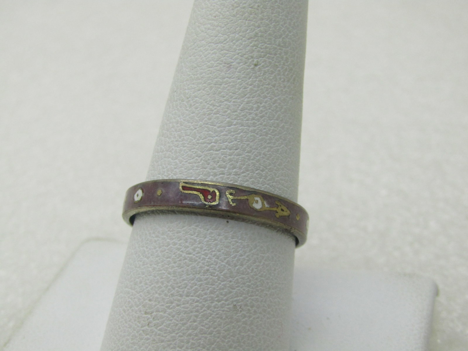 Vintage Cloisonne Band Ring, Sz. 10, Lavender/Teal, 3.4mm, 1970's-1980's: Vintage Cloisonne Band Ring, Sz. 10, Lavender/Teal, 3.4mm, 1970's-1980's, The inside of the band has the teal cloisonne finish and the outher band is lavender with accents in red, white and scrolls.