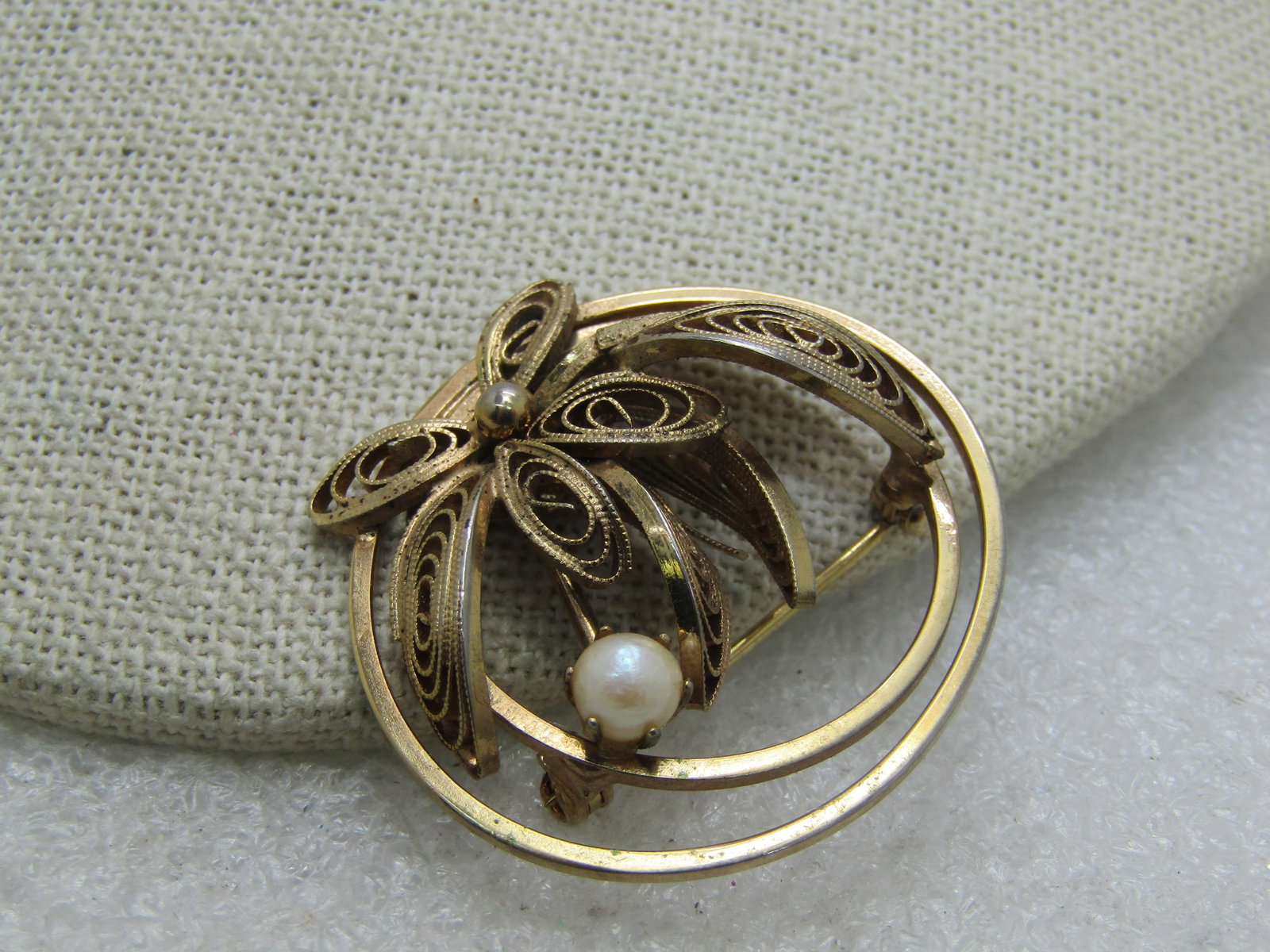 Vintage Faux Pearl Filigree Floral Circle Brooch, 1960's, 1.5" Gold Tone - 3