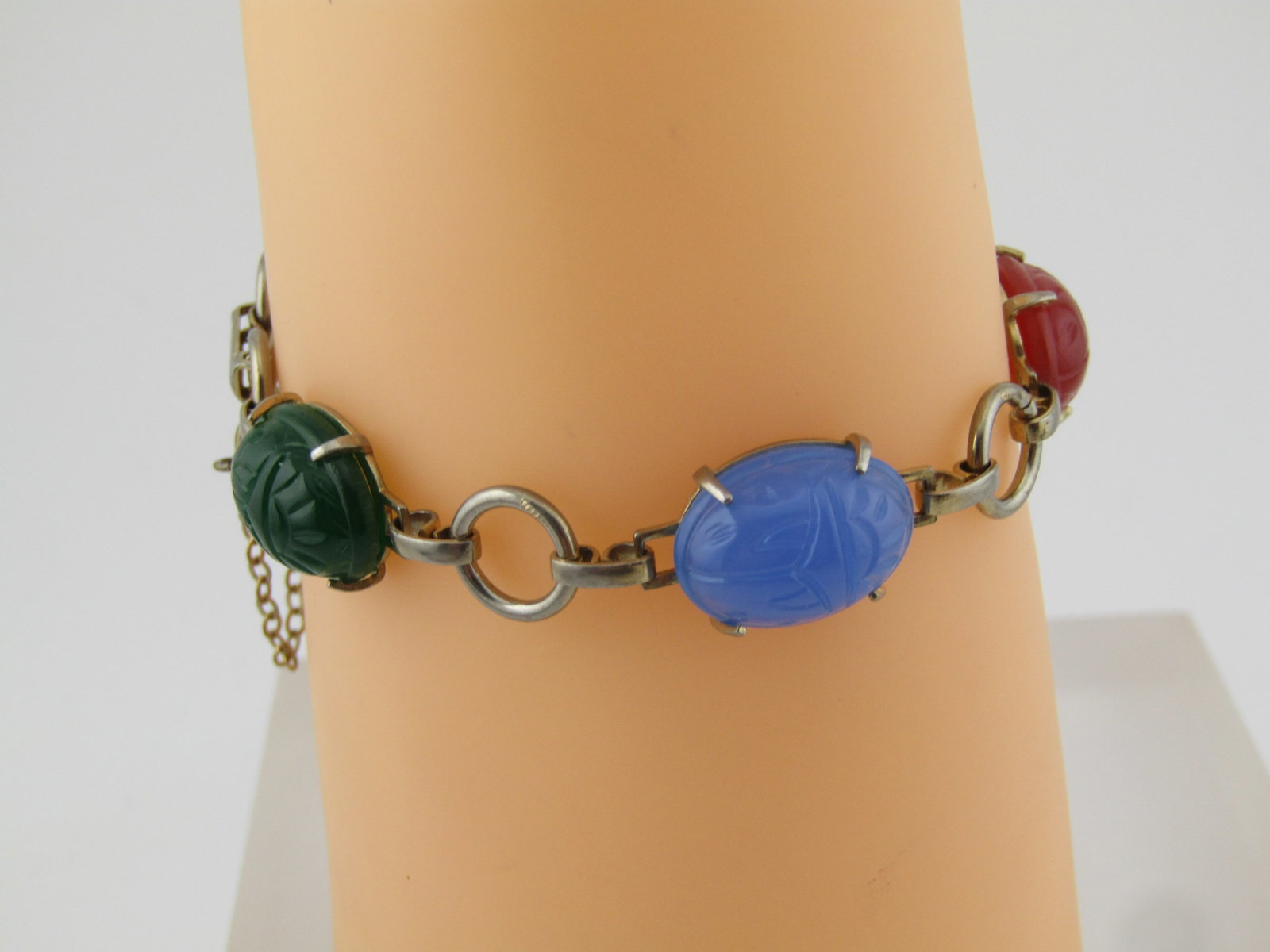 Vintage Glass Scarab Bracelet with Safety Chain, 7.5", 1960's. Egyptian Themed. - 3