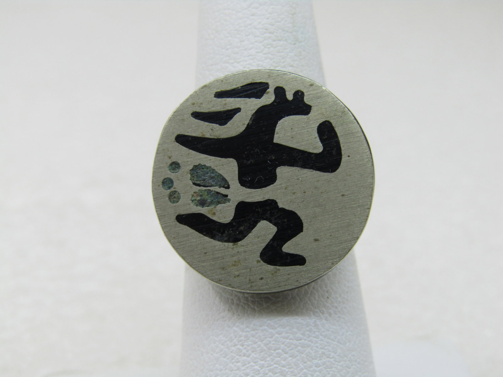 Vintage Southwestern/Mexican Running Man Ring, Sz. 8.5, Round (1 of 7)