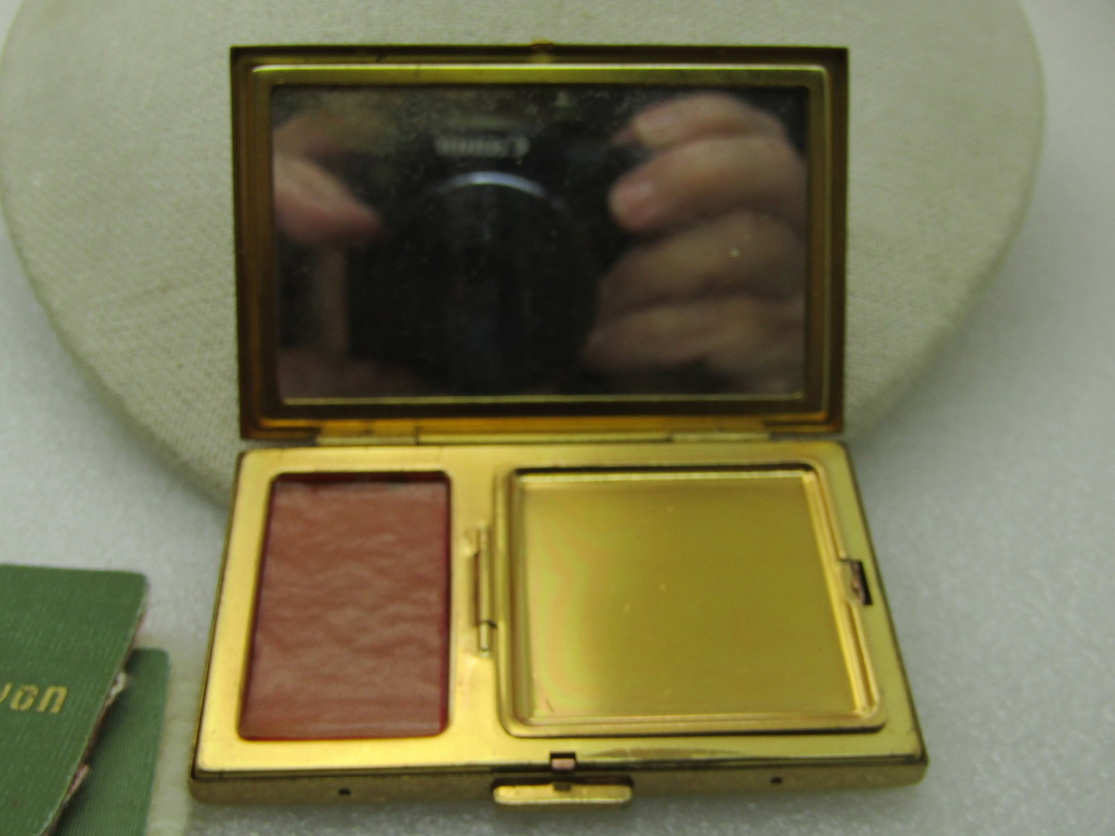 Vintage Avon Double Compact Paul Revere Red, In Box. Bamboo Lid, Unused - 3