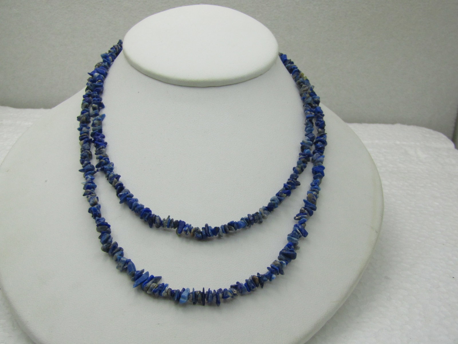 Vintage Southwestern Polished Sodalite Necklace, 32", 5mm Wide, Slipover: Vintage Southwestern Polished Sodalite Necklace, 32", 5mm Wide, Slipover - a mix of sodalite and other nuggets, possibly dyed. Very good condition. Post mid-century. (INV. WCOV.5 SS1520 LEB LD