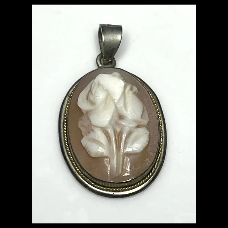 Vintage 800 Silver Shell Cameo Flower Pendant - 2