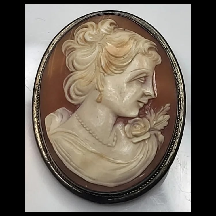 Vintage Silver Hand-Carved Shell Cameo Pendant/Brooch - 2