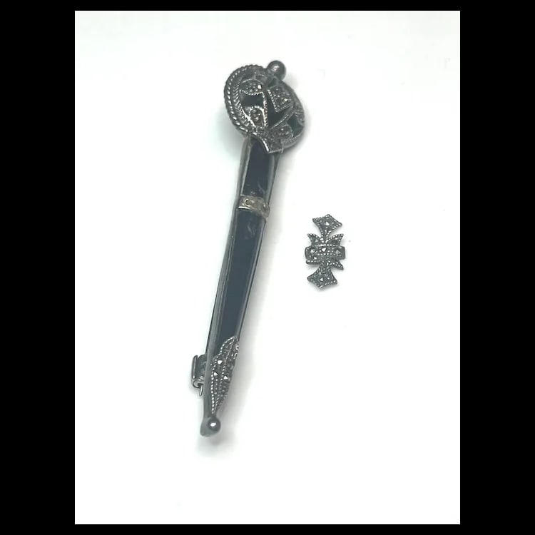Vintage Sterling Silver, Marcasite, and Black Onyx Brooch/Pin - 3