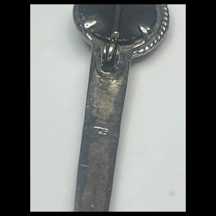 Vintage Sterling Silver, Marcasite, and Black Onyx Brooch/Pin - 6