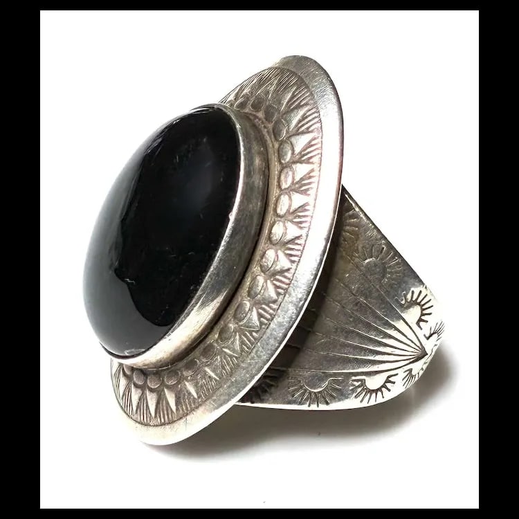 Signed Estate Navajo Oval Onyx Sterling Silver Ring - 2