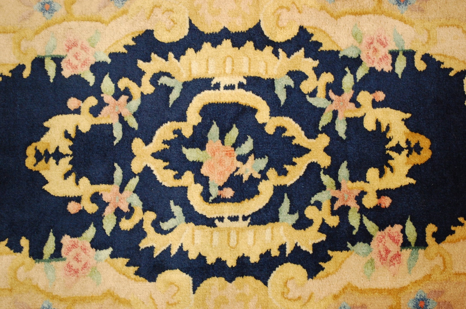 CHINESE NICHOLS RUG 2x3.10 - 4