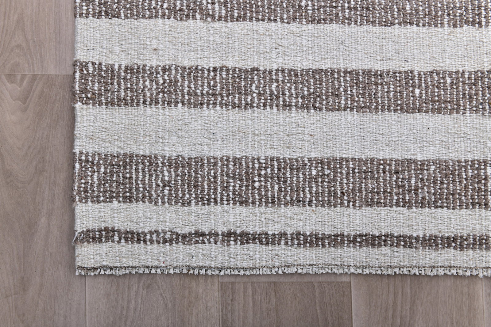 4'7'' x 7'6'' Turkish Handmade Kilim Rug - 241169 - 8