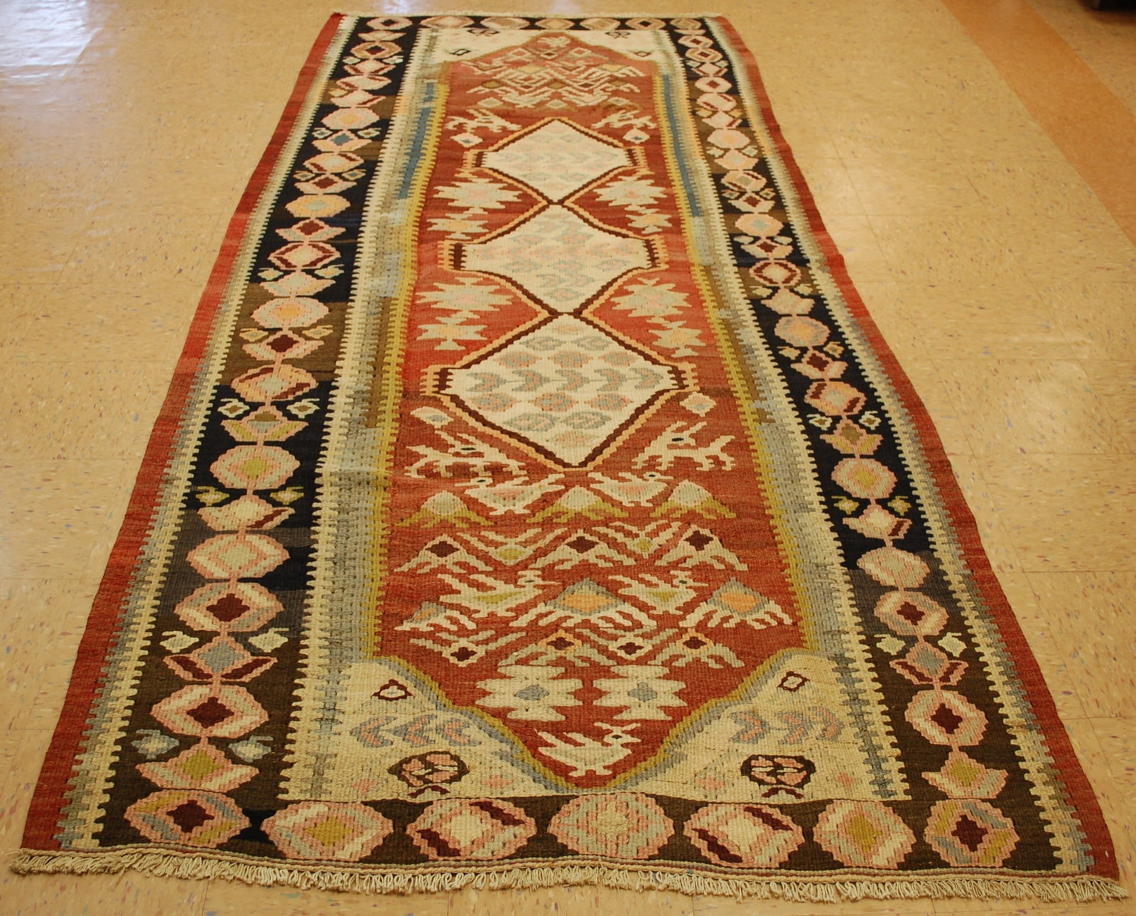 CAUCASIAN KILIM 4.6x10: Title: CAUCASIAN KILIM 4.6x10 Descritpion:ANTIQUE COLORFUL ANIMAL SBJECT CAUCASIAN KILIM RUG FLAT WEAVE (rare two way prayer design) ...........with exact size of 4' 6" x 10' Caucasian design with man