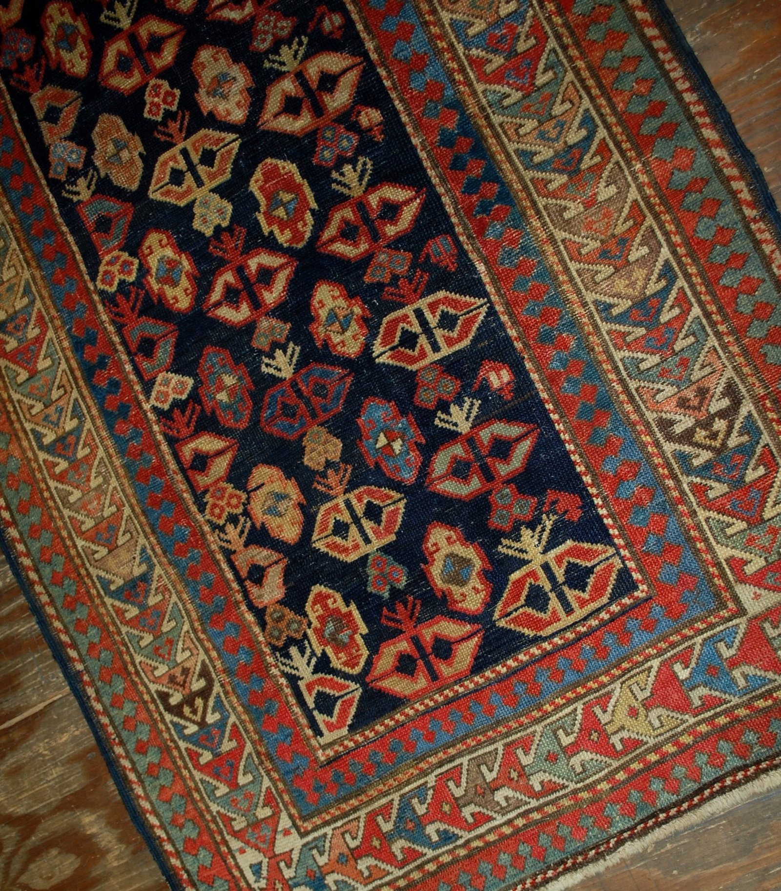 Handmade antique Caucasian Gendje rug 3.5' x 7.3' (106cm x 222cm) 1880s: Title: Handmade antique Caucasian Gendje rug 3.5' x 7.3' (106cm x 222cm) 1880s Origin:Russia Dimensions: 3.5' x 7.3' (106cm x 222cm) Materials:wool Year:1880s Description:Antique handmade Caucasian Ge