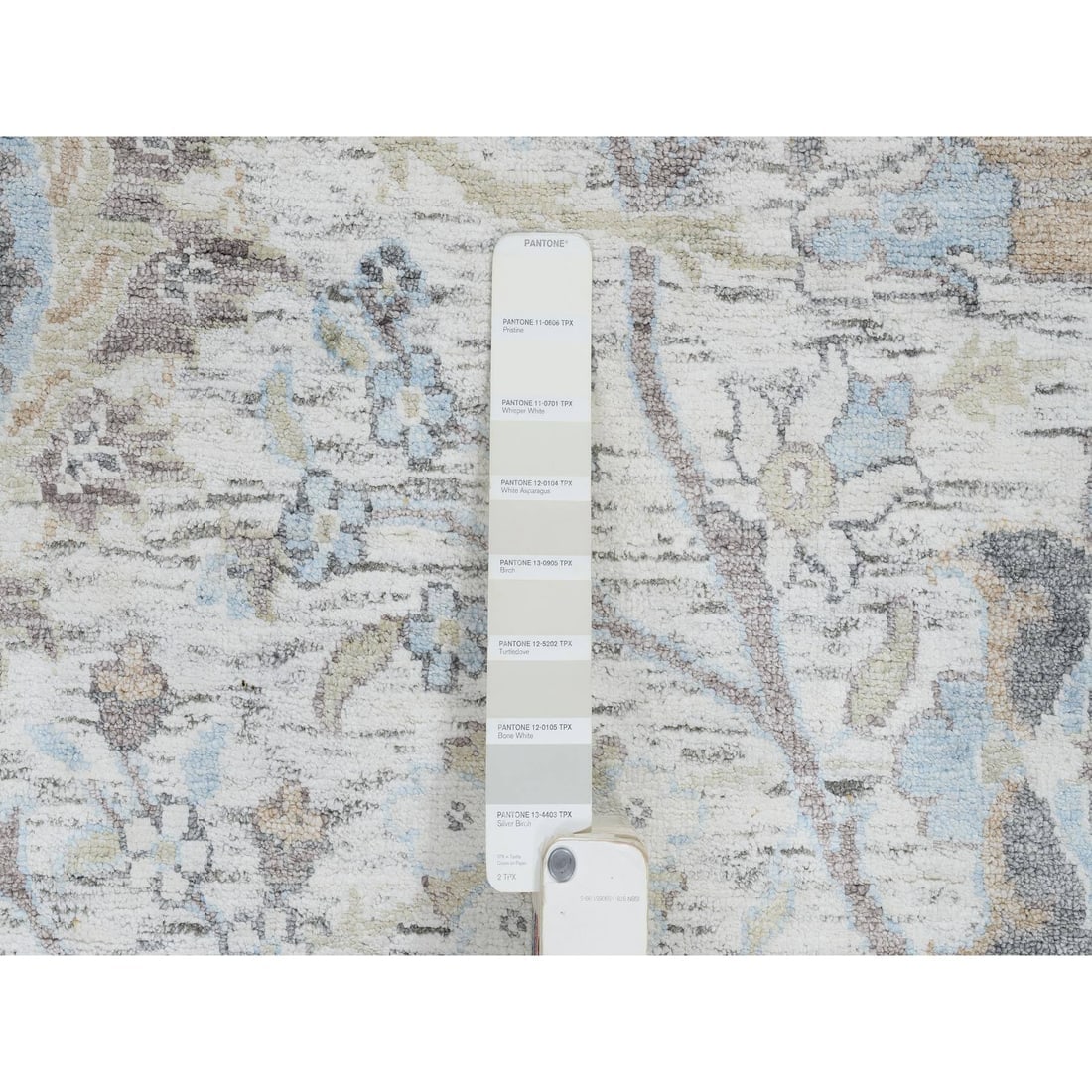 Ivory, Silk with Wool Hand Knotted, Sickle Leaf Design Round Rug - 8