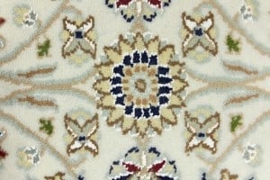 Cream Floral 4X6 Indo-Nain Oriental Rug - 9