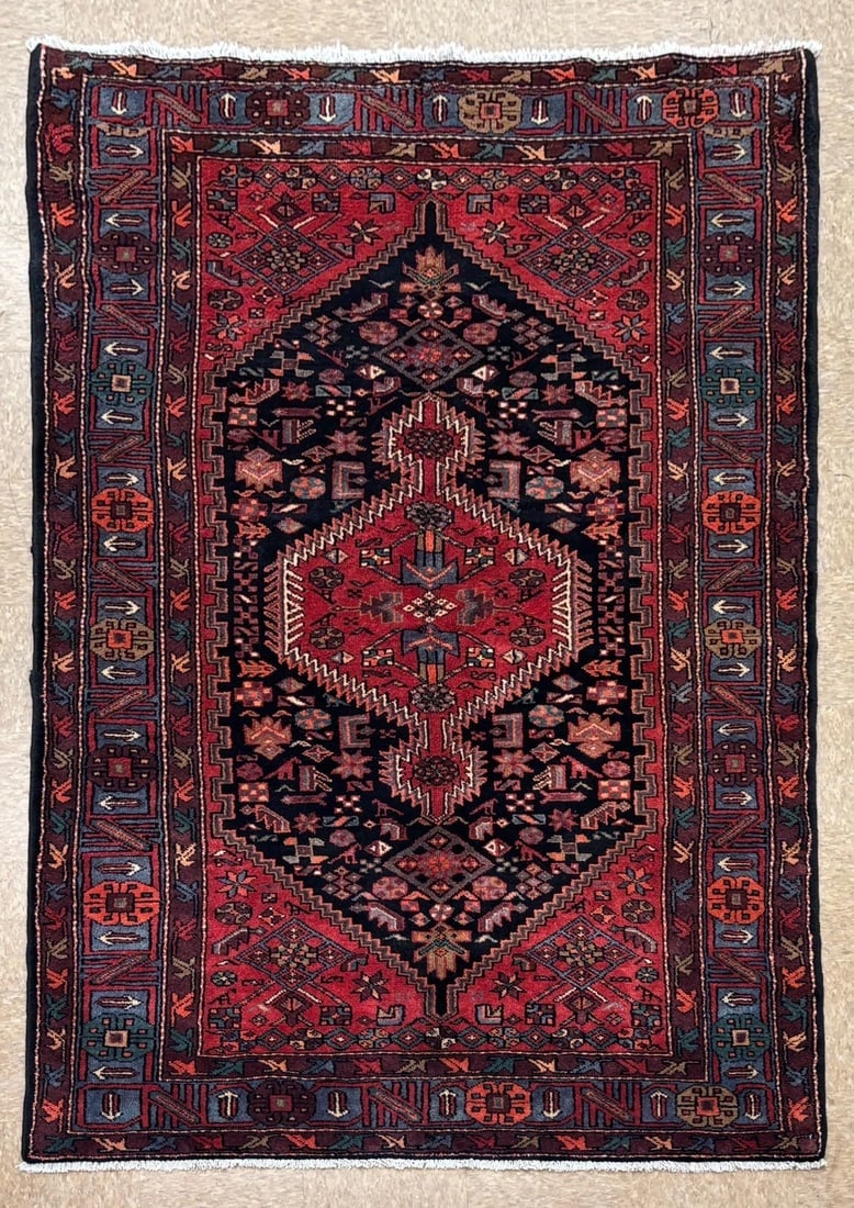 Hand Knotted Wool 4'10" x 8'7" Zanjan Navy Red Tribal Oriental Rug - 9