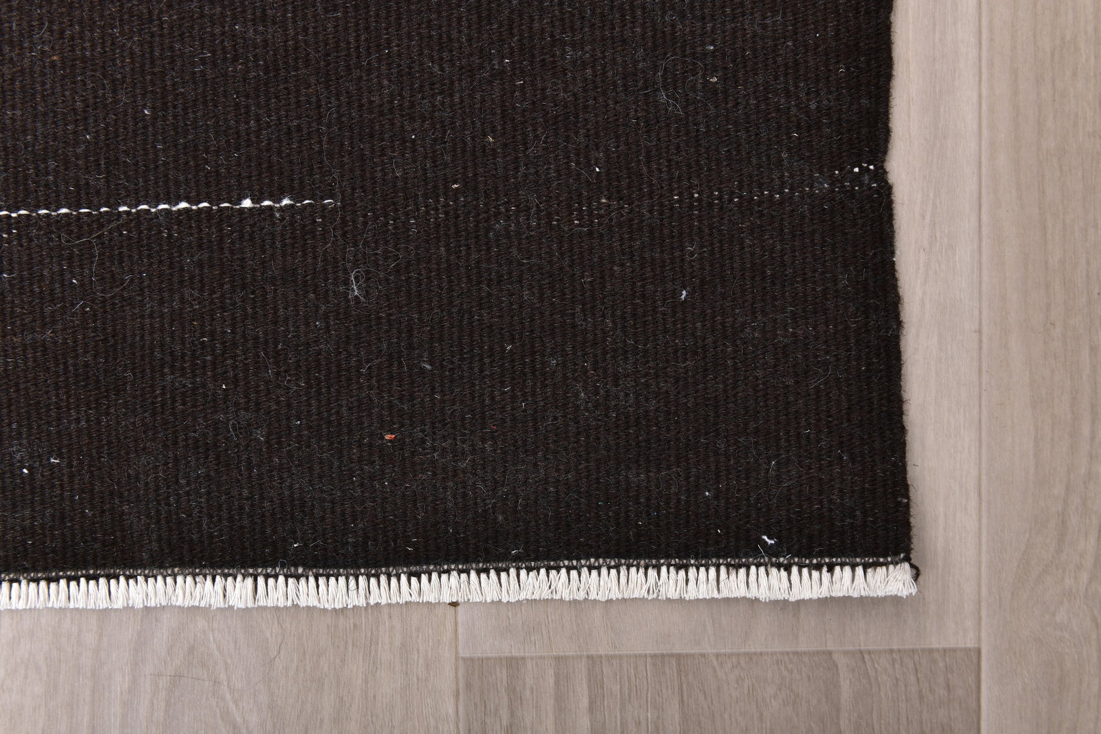 1'9'' x 10'5'' Turkish Handmade Kilim Rug - 240968 - 10