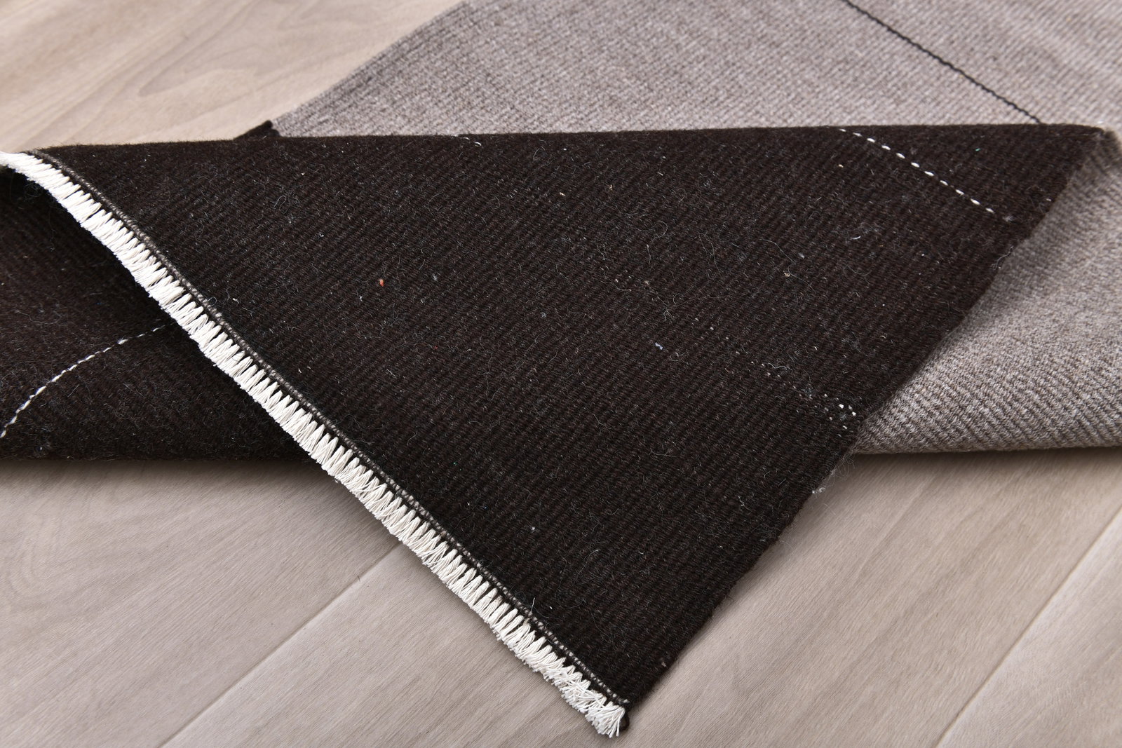 1'9'' x 10'5'' Turkish Handmade Kilim Rug - 240968 - 12
