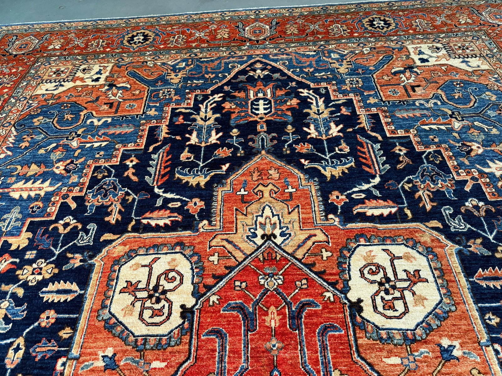 Stunning Fine Serapi Rug 10x13.9 - 10