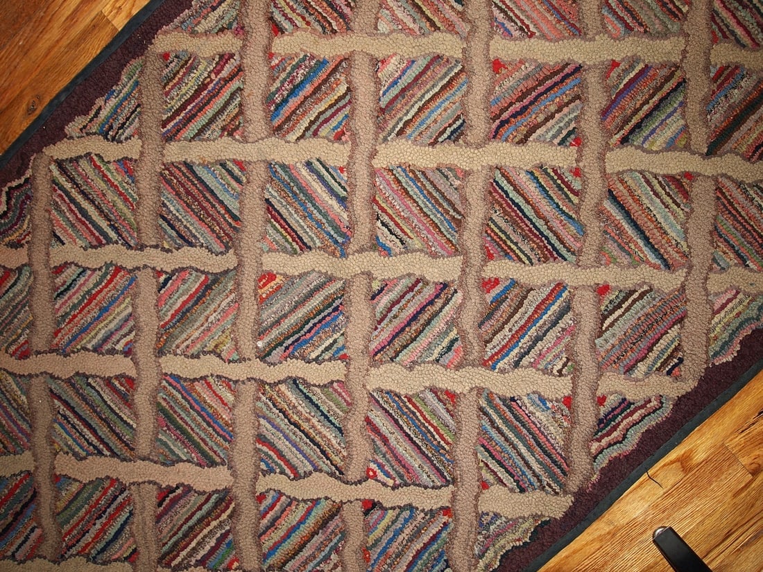 Handmade antique American hooked runner 2.9' x 8.3' ( 88cm x 252cm ) 1880s - 6