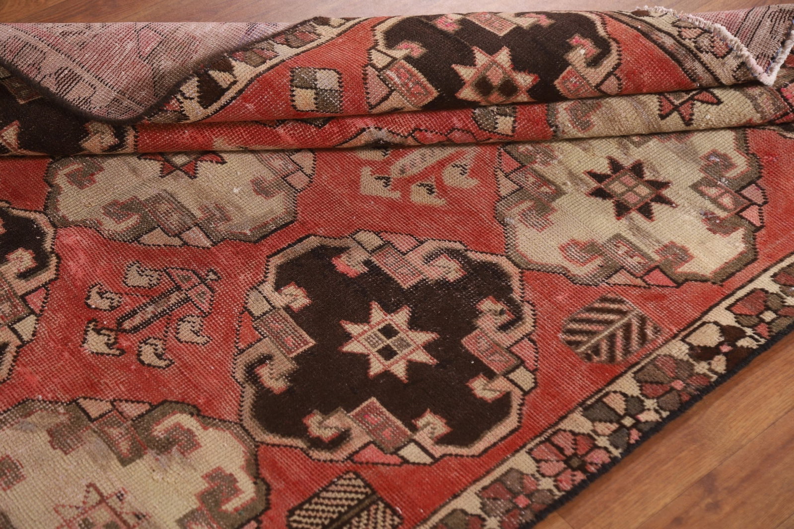 All-Over Geometric Bakhtiari Persian Area Rug 5x9 - 16