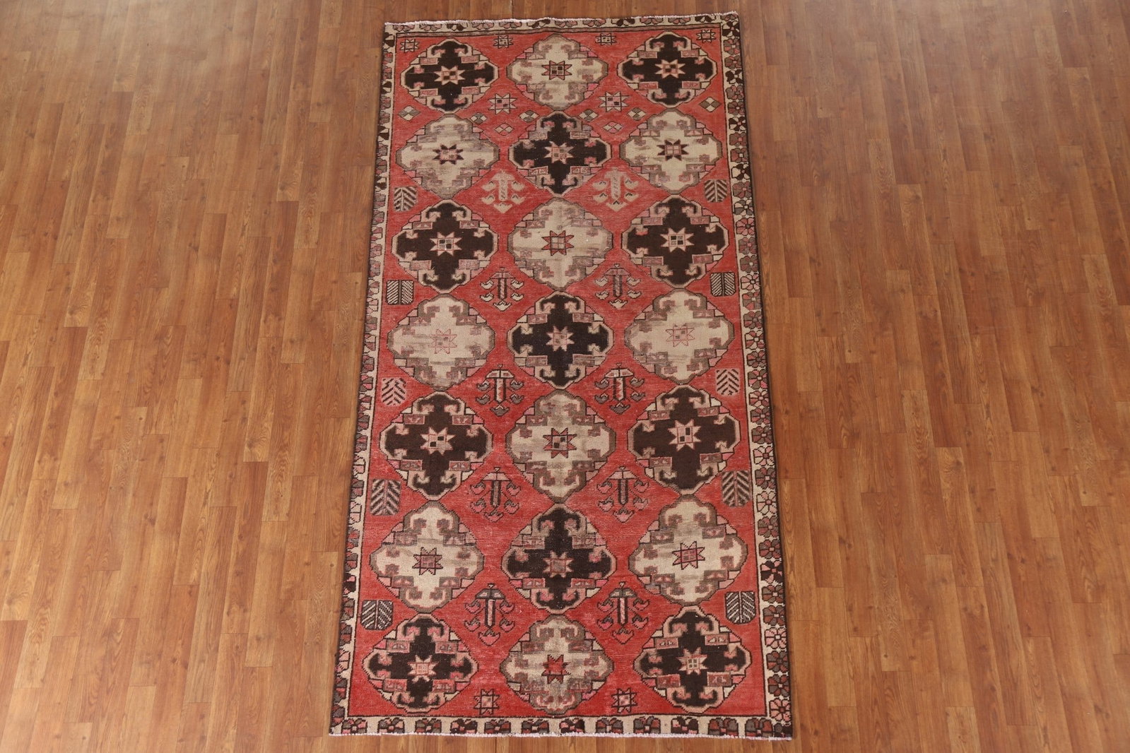All-Over Geometric Bakhtiari Persian Area Rug 5x9: Title: All-Over Geometric Bakhtiari Persian Area Rug 5x9 Description:A Beautiful Genuine Iran ( Persia ) Bakhtiari rug is Hand Knotted by skillful weavers in Iran ( Persia ) with 100% Wool Material.