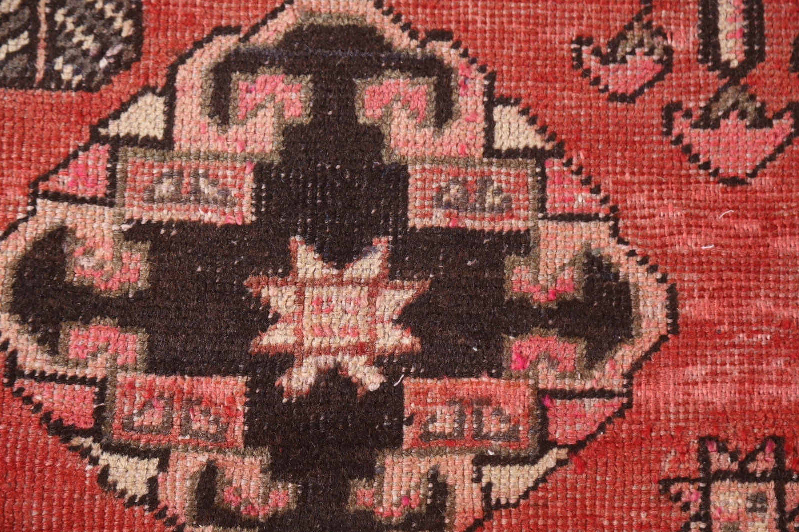 All-Over Geometric Bakhtiari Persian Area Rug 5x9 - 7