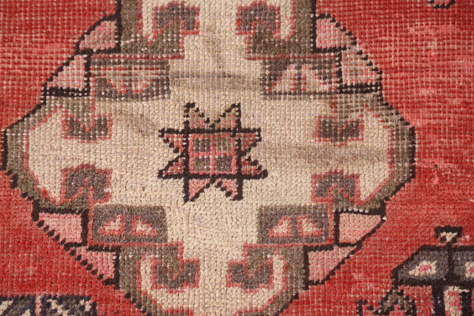 All-Over Geometric Bakhtiari Persian Area Rug 5x9 - 8