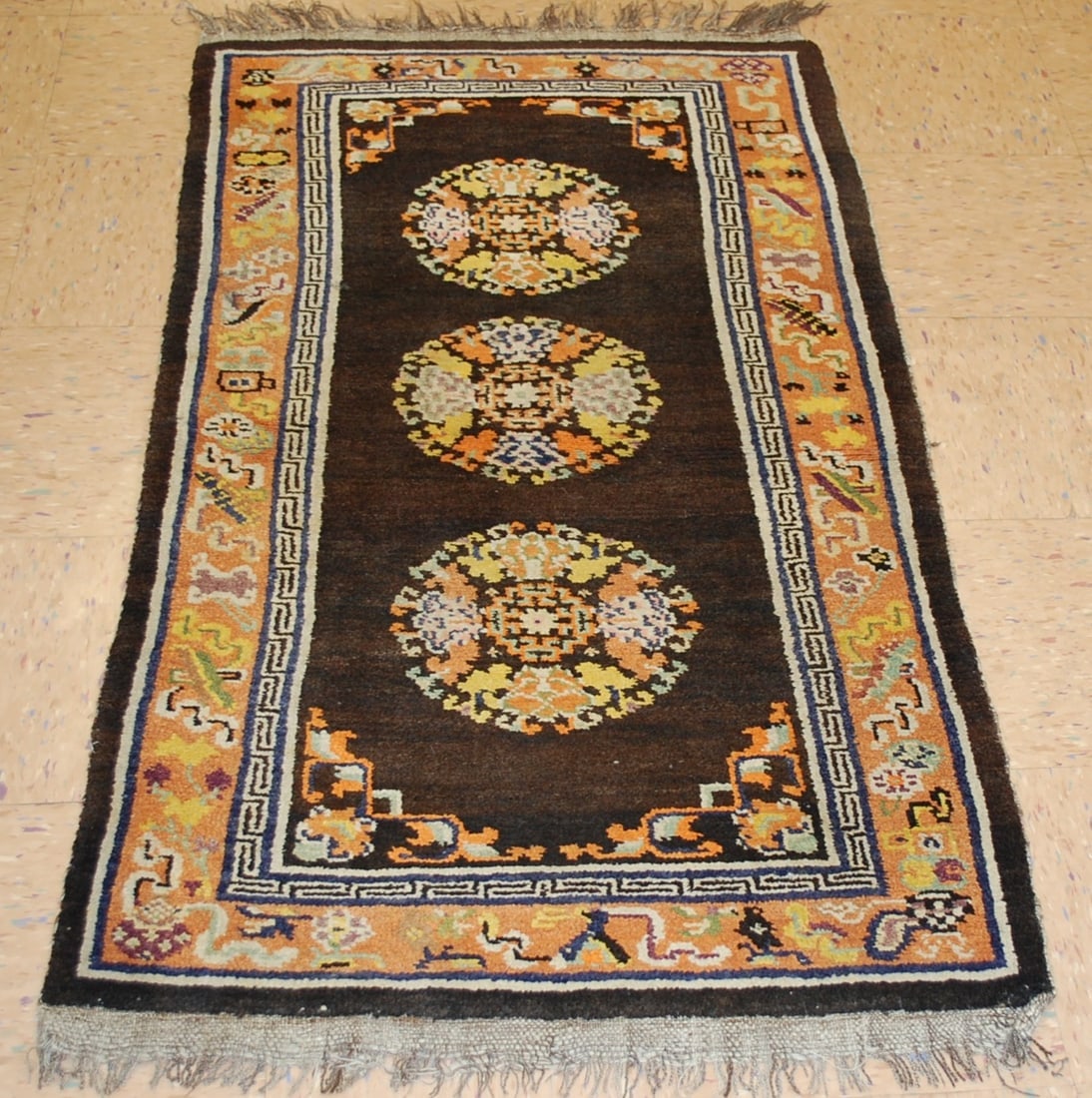 CHINESE TURKESTAN RUG 2.7x4.6: Title: CHINESE TURKESTAN RUG 2.7x4.6 Descritpion:ANTIQUE COLLECTORS ESTATE TREASURE CHINESE EAST TURKISTAN KHOTAN RUG Circa 1900's with exact size of 2' 7" x 4' 6"....Wool woven on Wool foundation