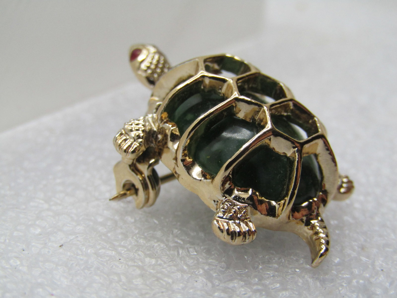 Vintage Green Speckled Turtle Brooch, 1960's - 2