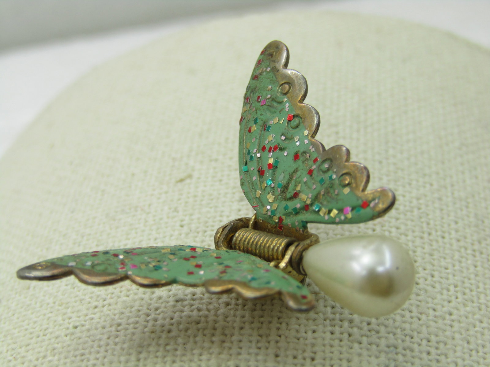 Vintage Green Enameled Butterfly Fur/Dress Clip, Faux Pearl, Early 1900's - 5
