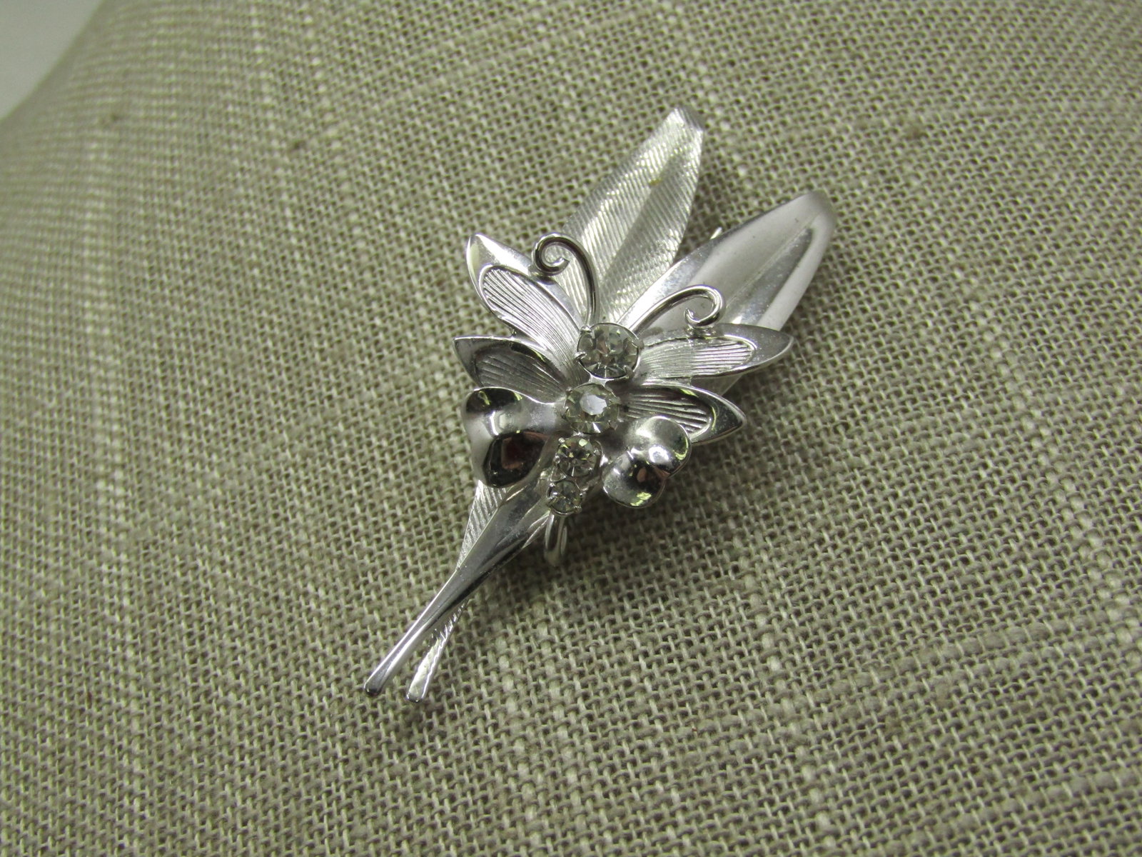 Vintage Sterling Butterfly & Leaves Brooch, Signed SKL, 6.29 gr. - 2