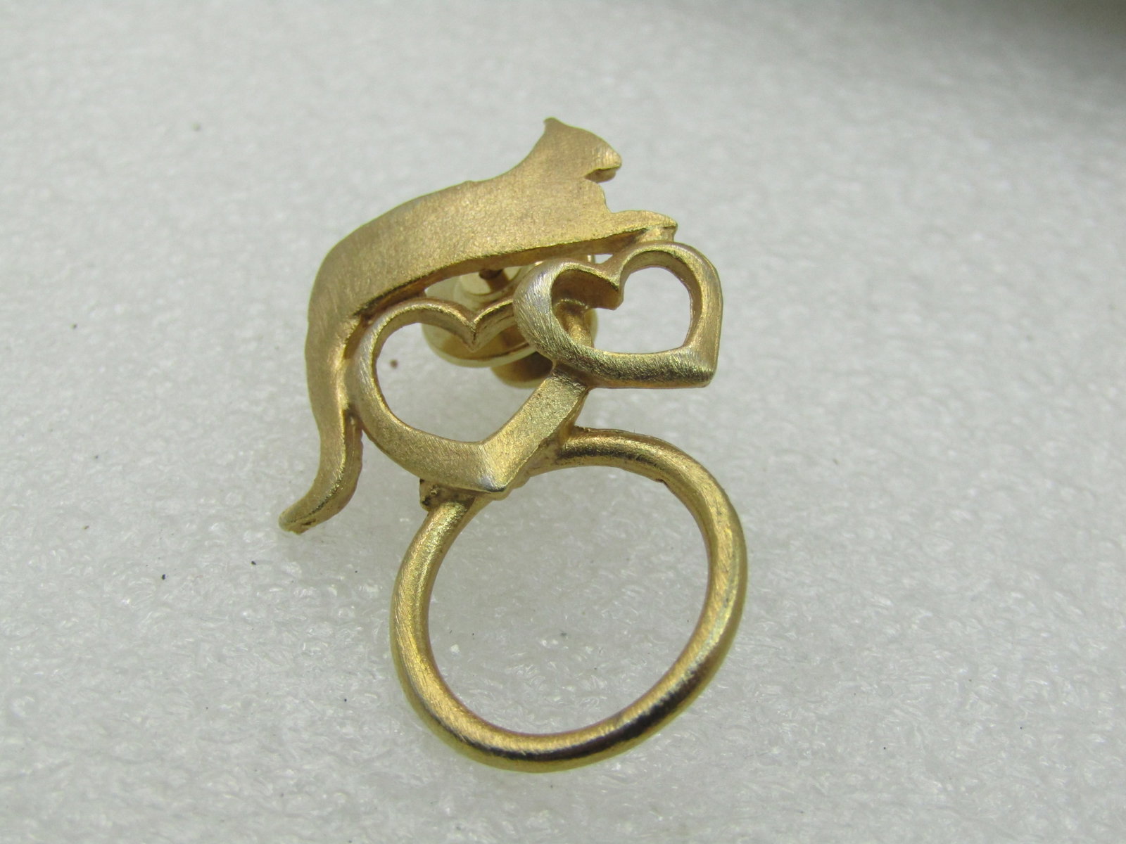 Vintage Cat & Hearts Tack Pin, 1.5", Brushd Gold Tone - 2