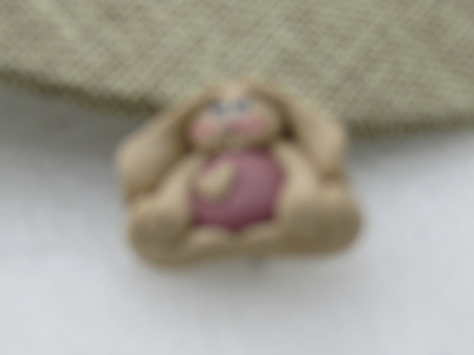 `Vintage Sculpted Rabbit & Heart Brooch, Handmade - 2
