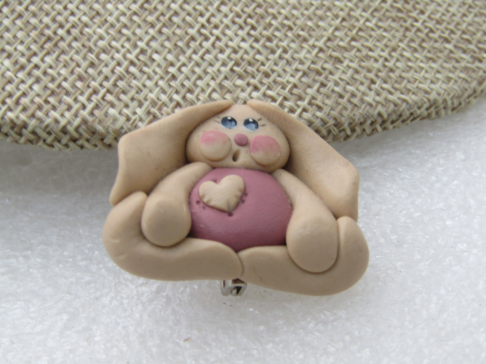 `Vintage Sculpted Rabbit & Heart Brooch, Handmade - 3