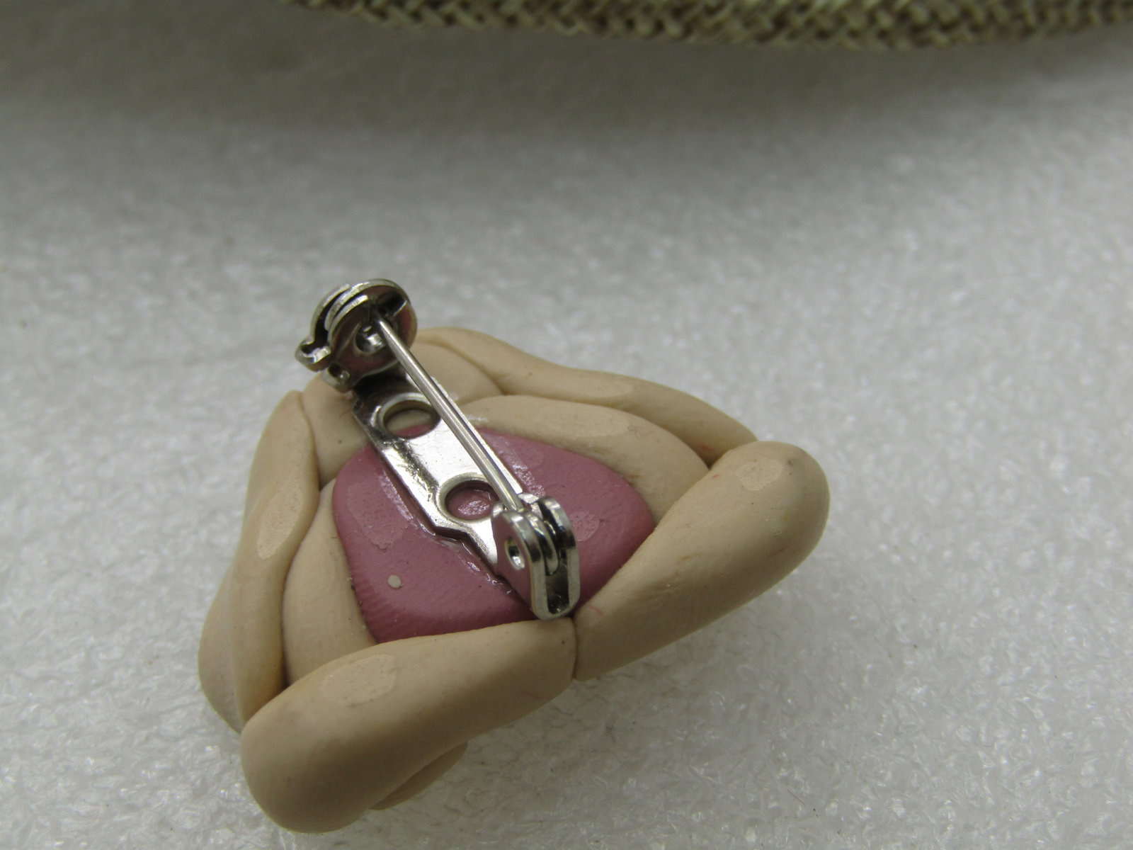 `Vintage Sculpted Rabbit & Heart Brooch, Handmade - 4