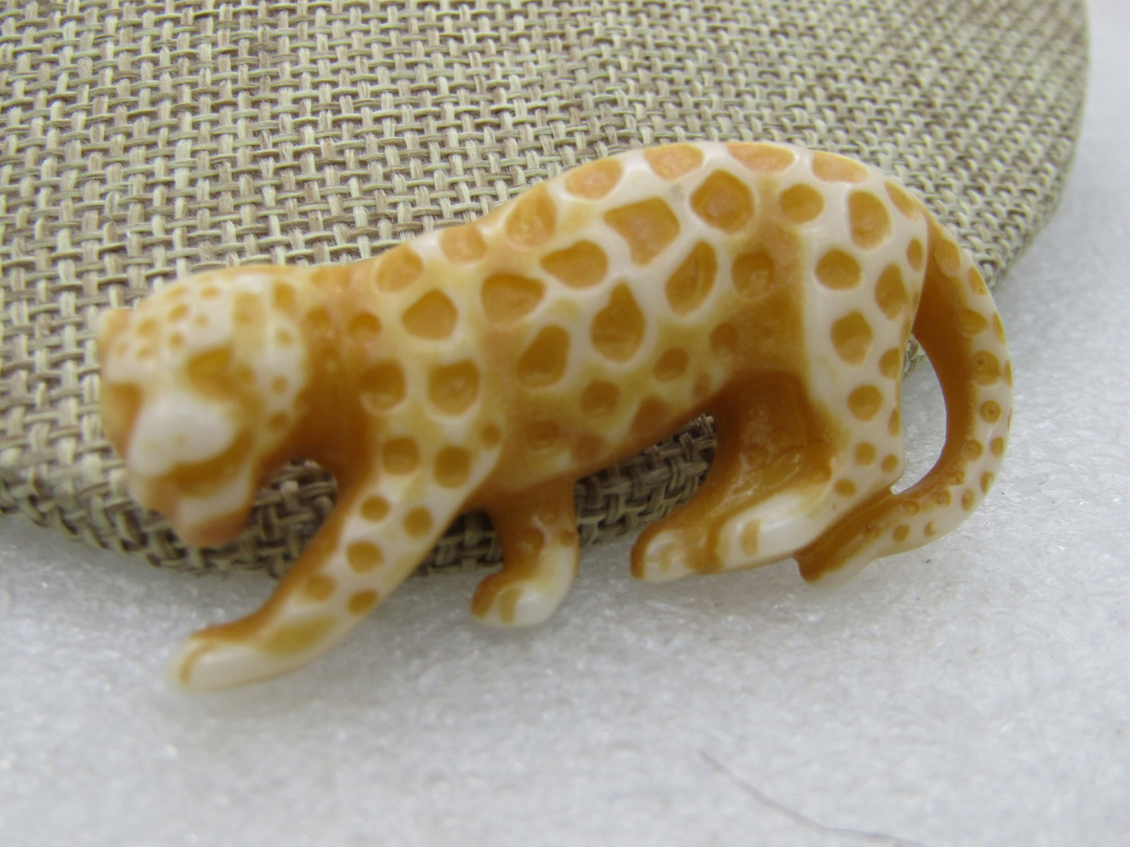 Vintage Leopard Brooch, Acrylic, 2" by 1", 1980's - 2