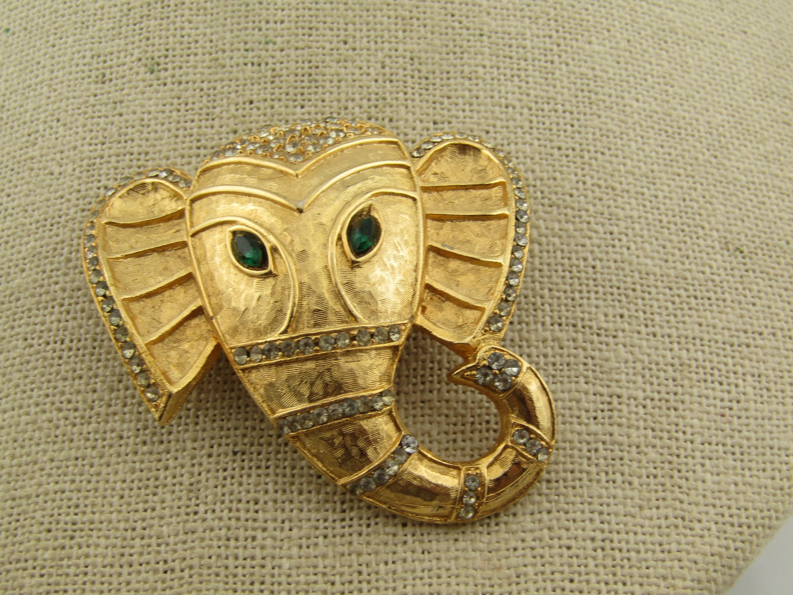Vintage Gold Tone India Elephant Brooch, Rhinestones, 1970's-1980's - 2