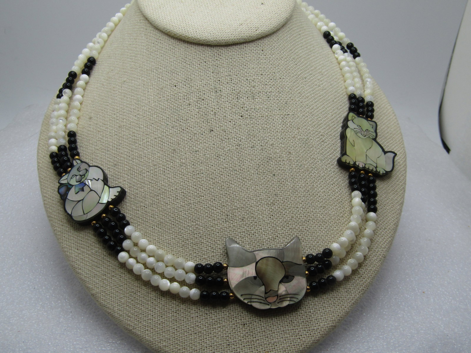 Vintage Inlaid Cat/Kitten Necklace, Triple Strand 19.5", With Box, 1970's-1990's - 3