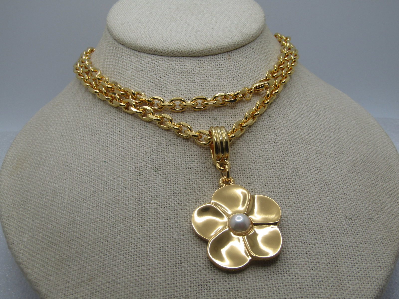 Vintage Gold Floral Blossom Necklace, 36", Faux Pearl, 1990's - 2
