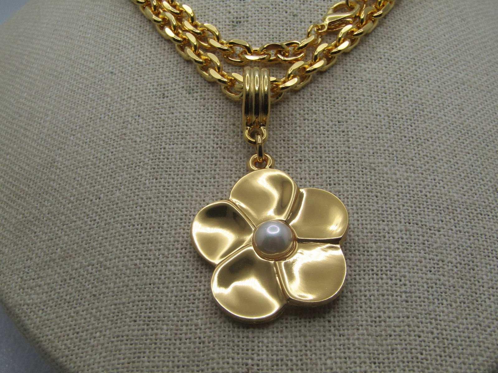 Vintage Gold Floral Blossom Necklace, 36", Faux Pearl, 1990's - 3