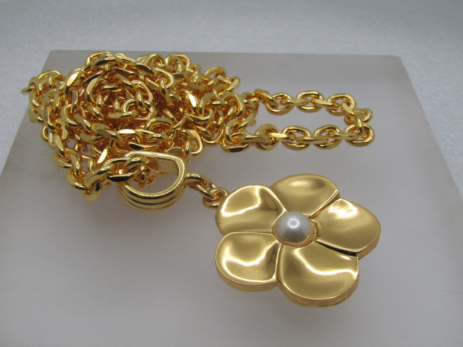 Vintage Gold Floral Blossom Necklace, 36", Faux Pearl, 1990's - 7