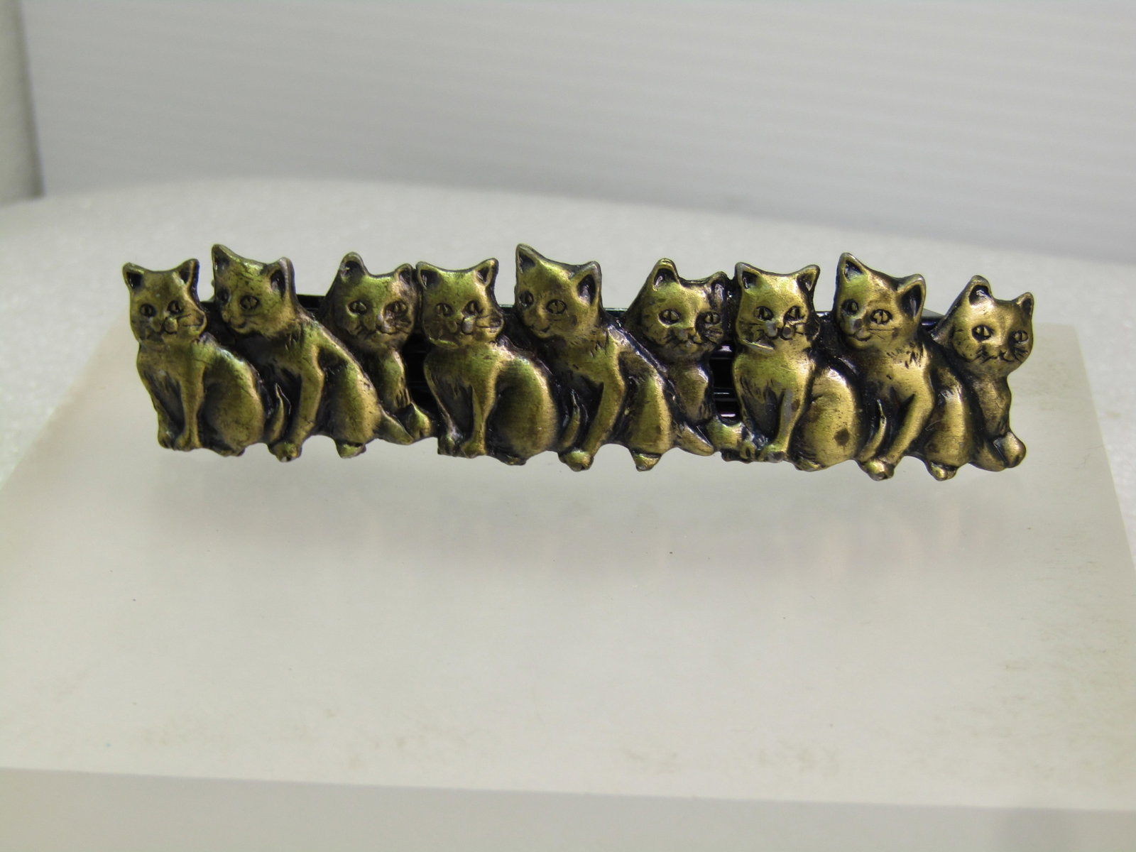 Vintage Long Sitting Cats in a Row Barrette, Goldtone 1980's-1990's - 2
