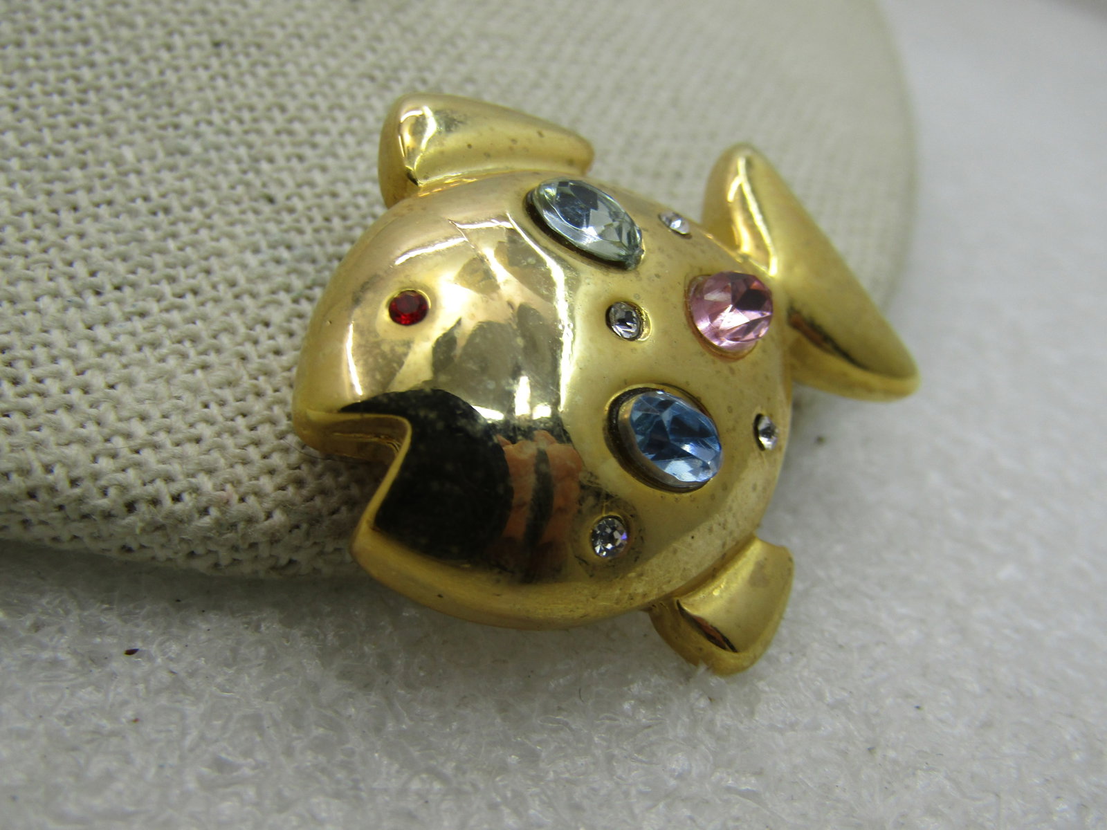 Vintage Pastel Rhinestone Fish Brooch, Gold Tone, 1-3/8" - 2