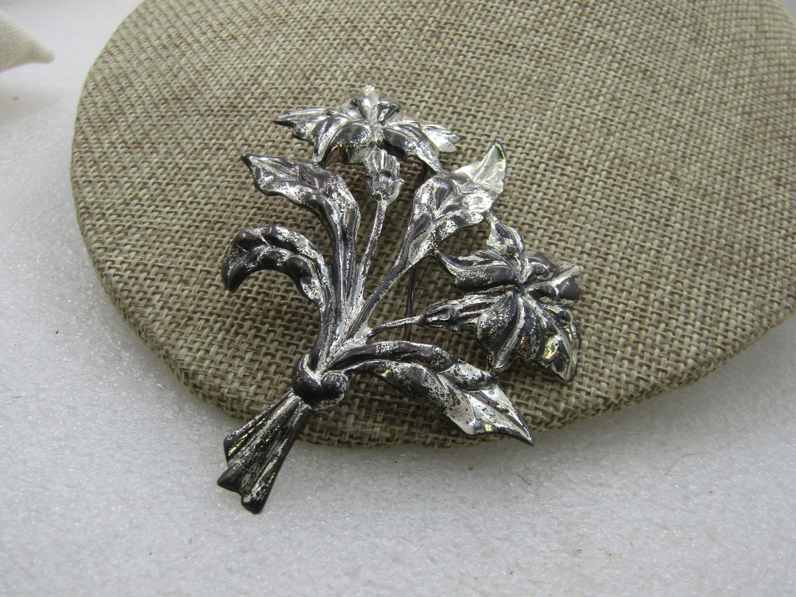 Vintage Sterling Lang Floral Bouquet, Lilies, 1940's, 3" by 2.25" - 2