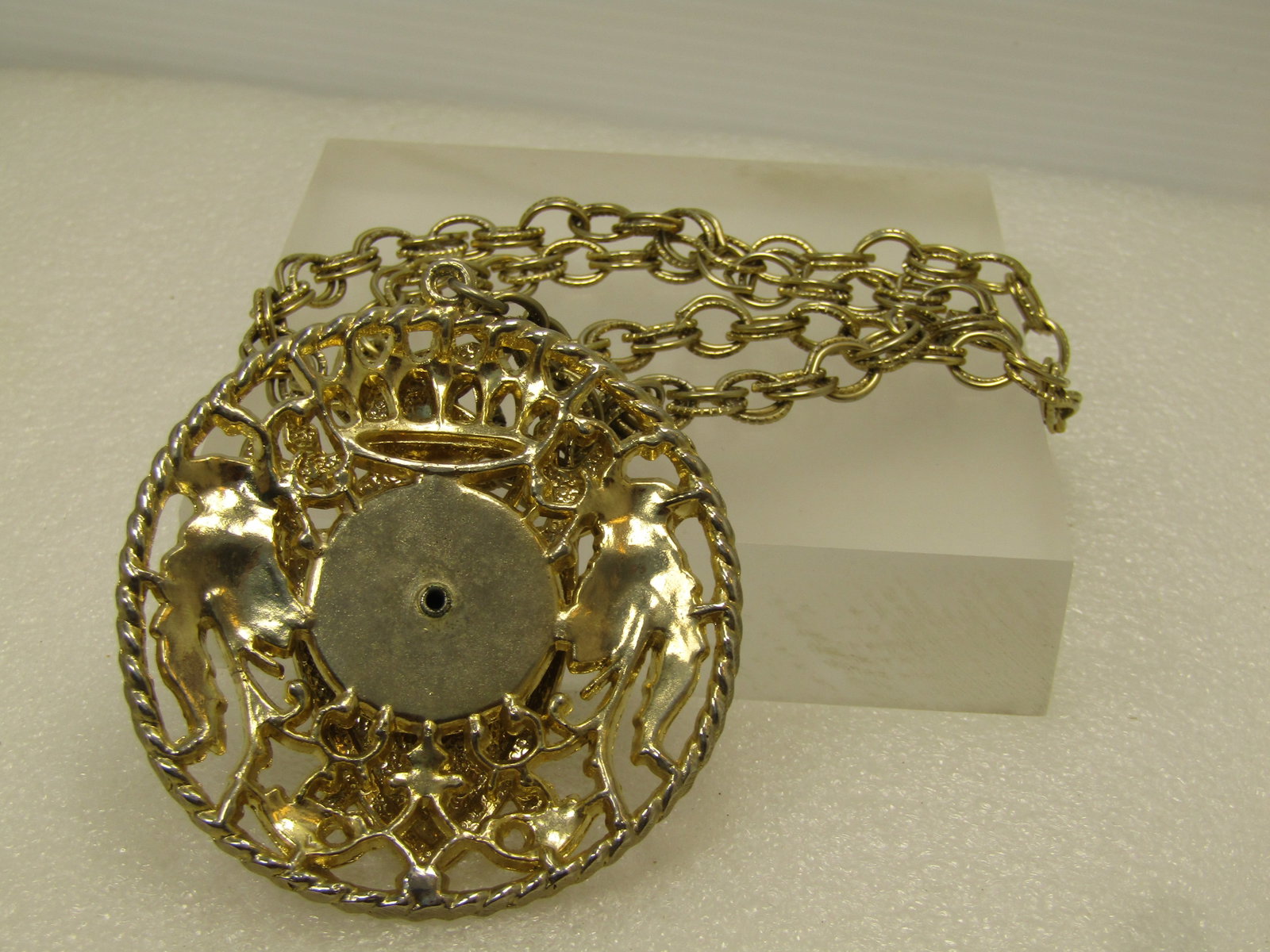 Vintage Enameled Lion Shield Medallion Necklace, 24", 2.5" 1960's-1970's - 7