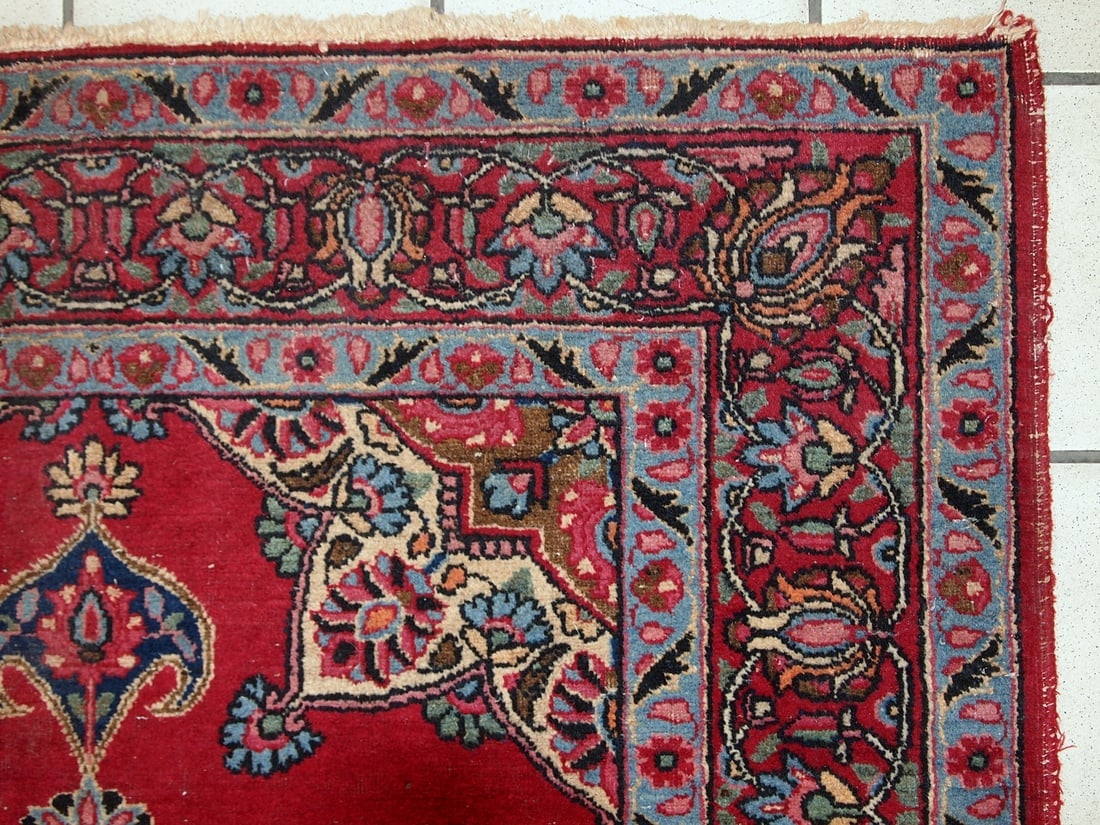 Handmade vintage Persian Kazvin rug 3.3' x 4.7' (100cm x 144cm) 1970s - 2