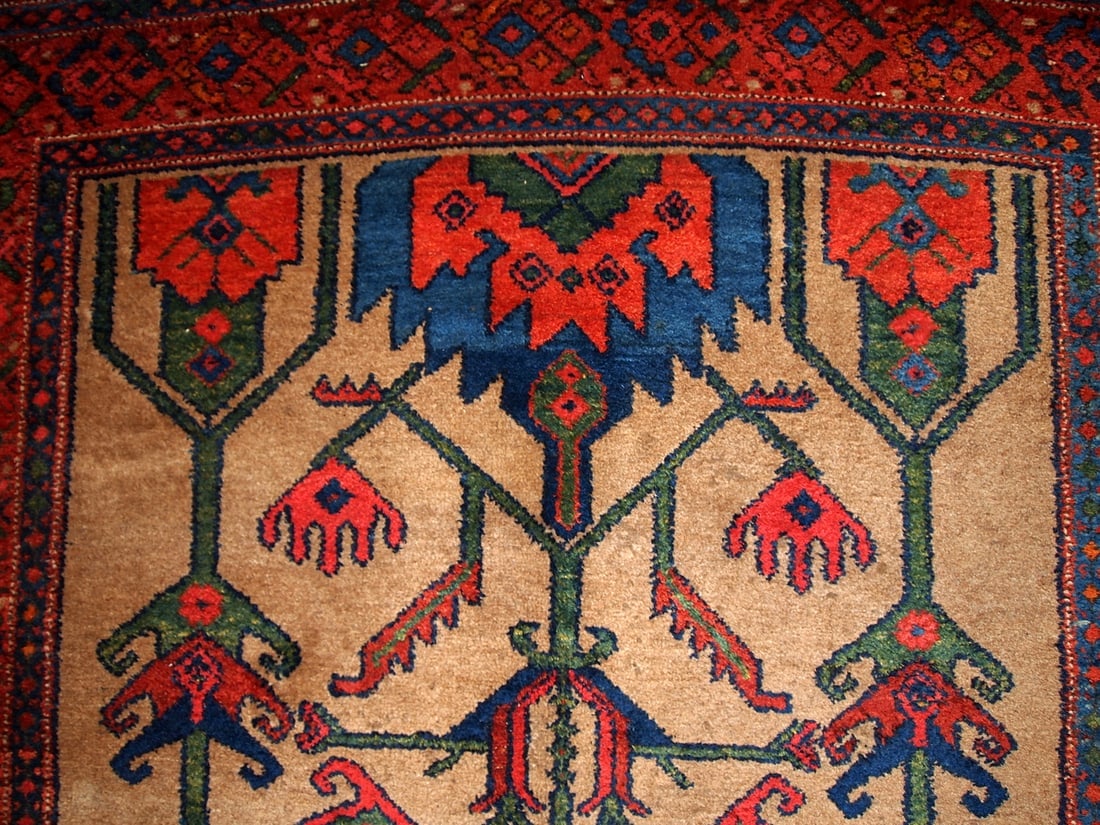 Handmade antique Persian Kurdish rug 4' x 6' ( 122cm x 183cm ) 1900s - 3