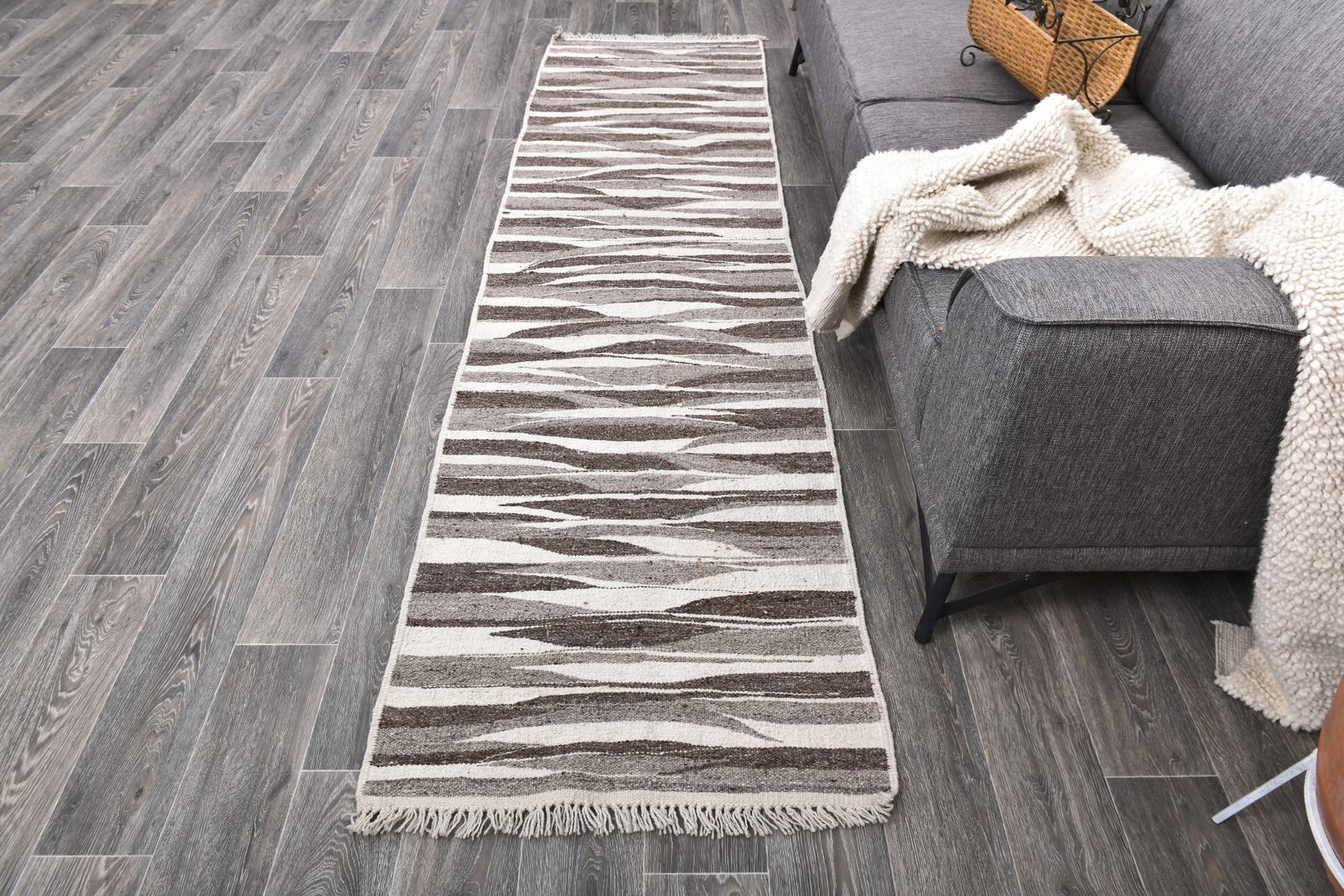 2'6'' x 9'2'' Turkish Handmade Kilim Rug - 34414 - 3
