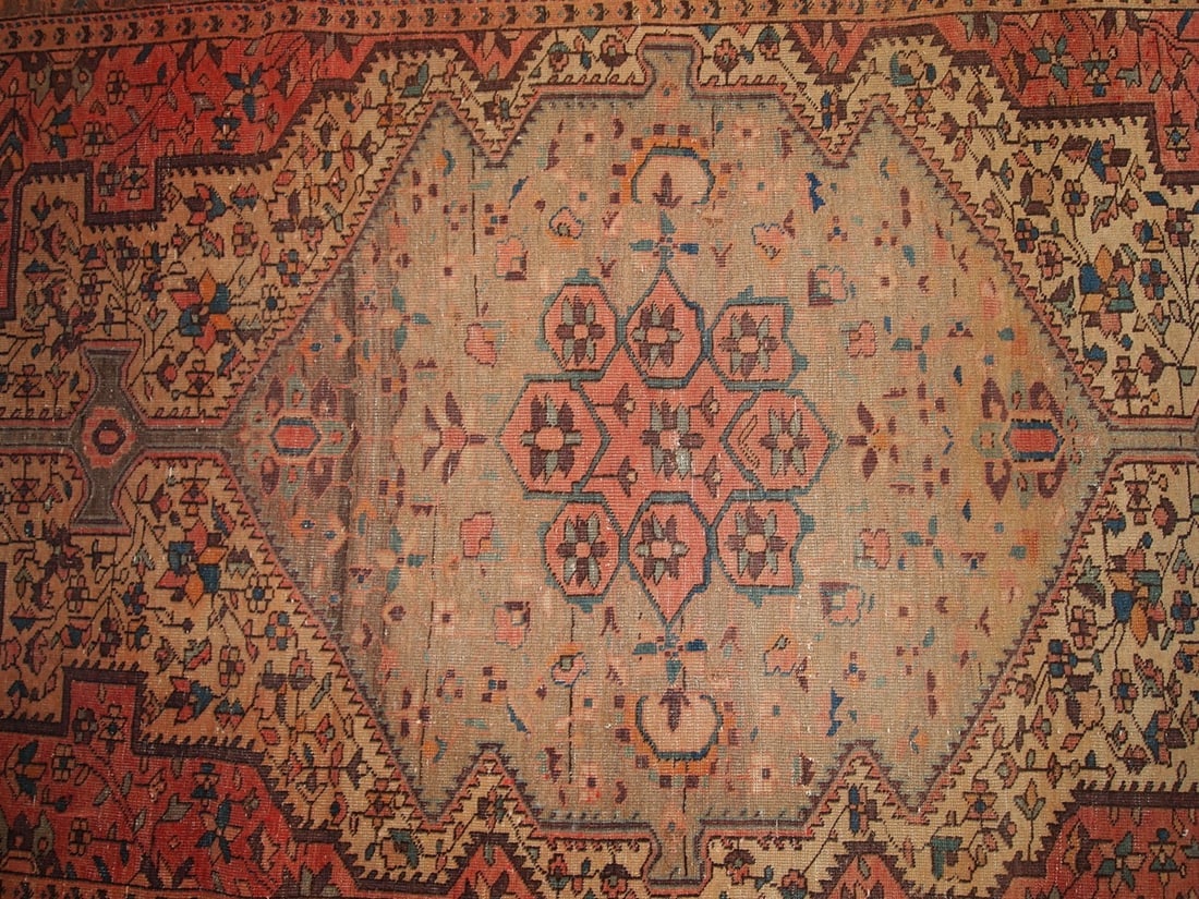 Handmade antique Persian Farahan rug 4.3' x 6.7' (131cm x 204cm) 1910s - 3