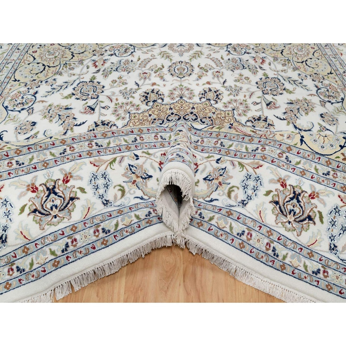 Snow White Nain with Flower Medallion Design 250 KPSI Hand Knotted Rug - 5