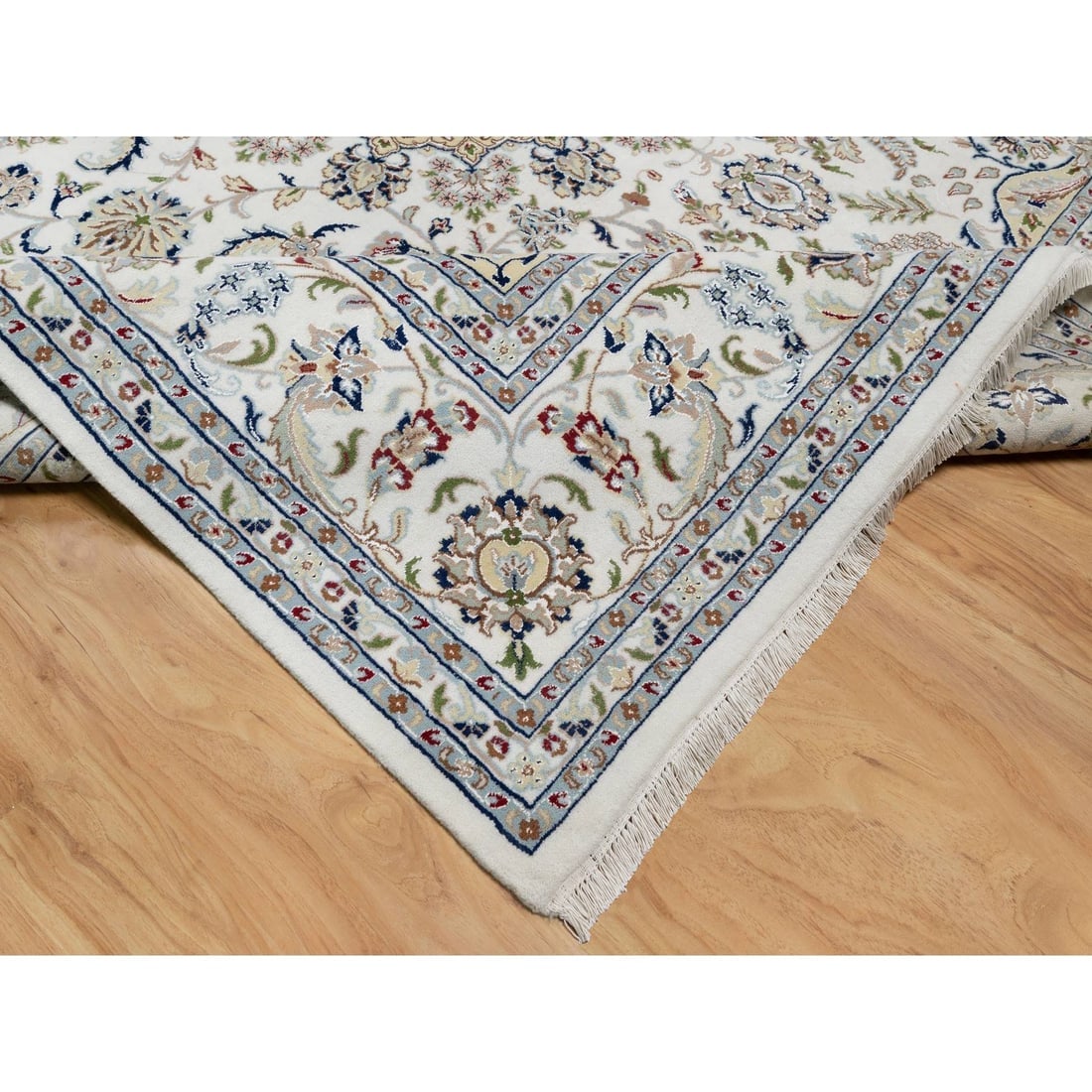 Snow White Nain with Flower Medallion Design 250 KPSI Hand Knotted Rug - 6